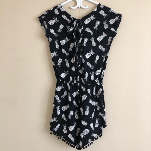 Pineapple Romper Black/White Cut-Out Back - Picture 7 of 7